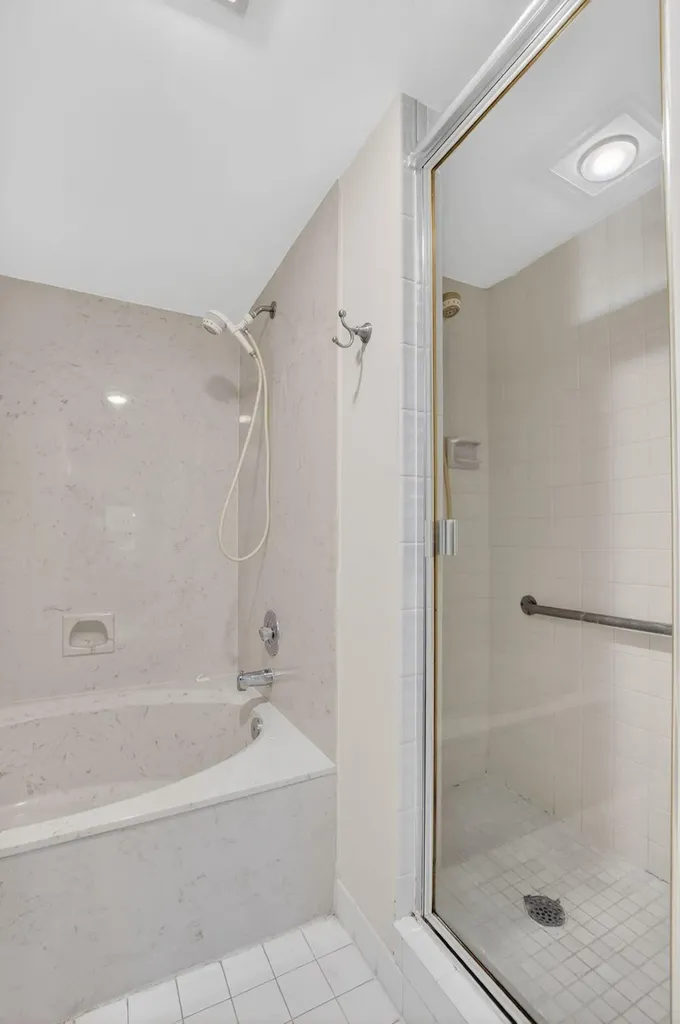 5021 Oakhill Lane Delray Beach FL 33484