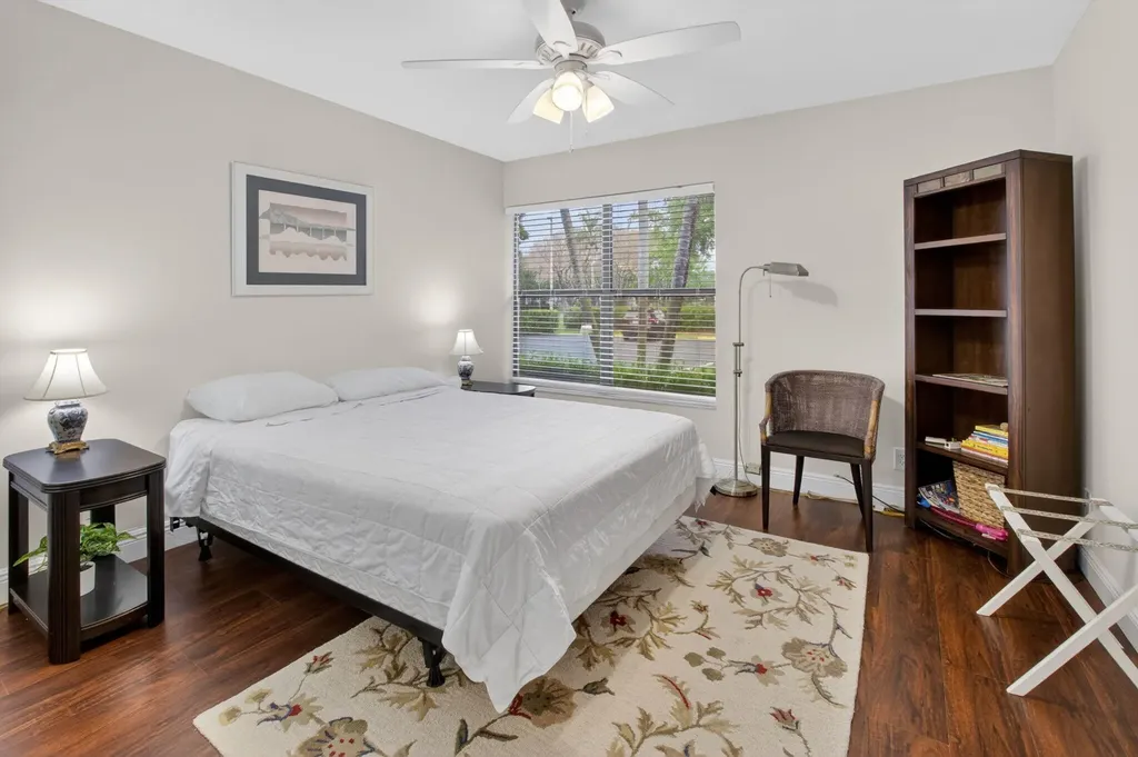 5021 Oakhill Lane Delray Beach FL 33484