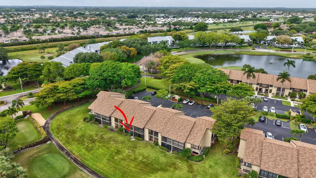 5021 Oakhill Lane Delray Beach FL 33484
