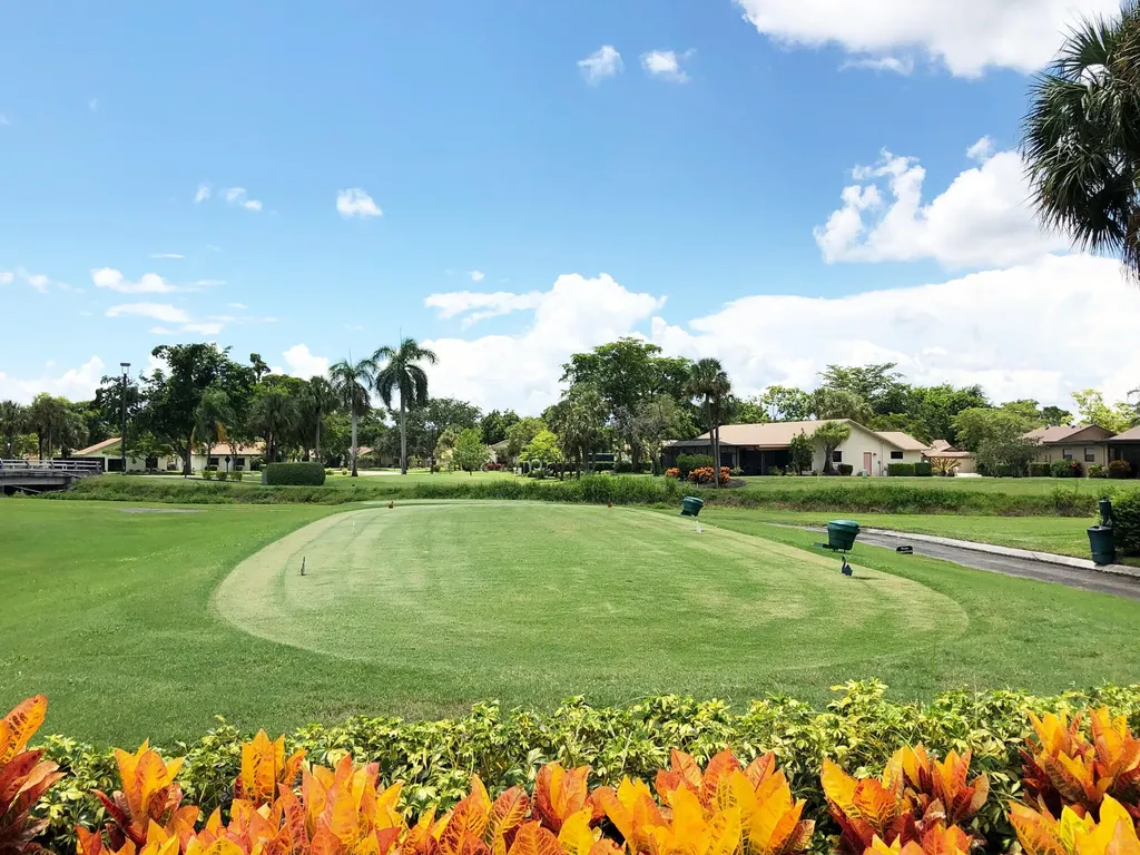 5021 Oakhill Lane Delray Beach FL 33484