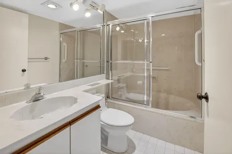 5021 Oakhill Lane Delray Beach FL 33484