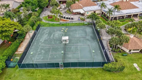 5021 Oakhill Lane Delray Beach FL 33484