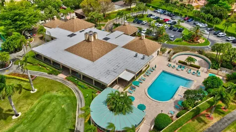 5021 Oakhill Lane Delray Beach FL 33484