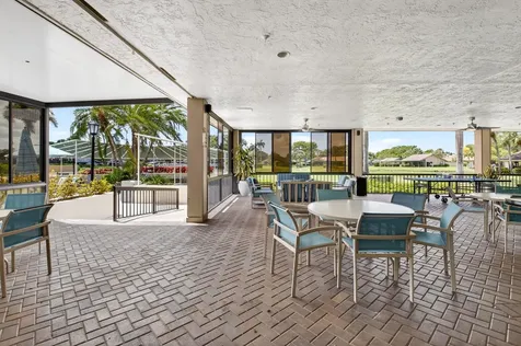 5021 Oakhill Lane Delray Beach FL 33484