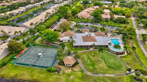 5021 Oakhill Lane Delray Beach FL 33484
