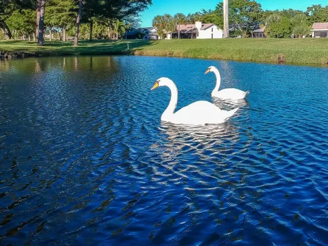 5021 Oakhill Lane Delray Beach FL 33484