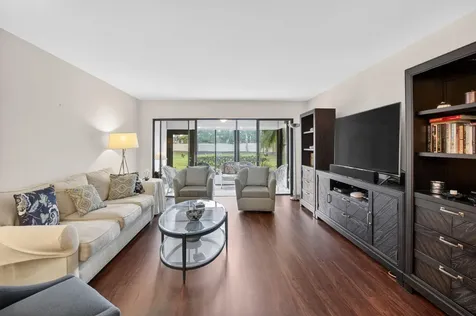 5021 Oakhill Lane Delray Beach FL 33484