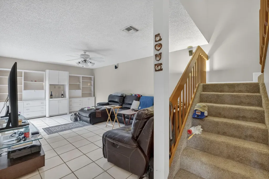 2539 NW 99th Avenue Coral Springs FL 33065