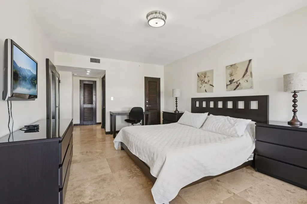 5601 Collins Avenue Miami Beach FL 33140