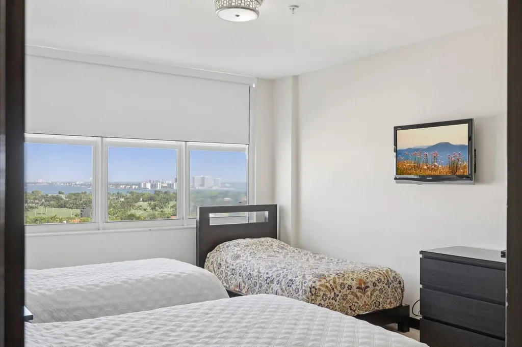 5601 Collins Avenue Miami Beach FL 33140