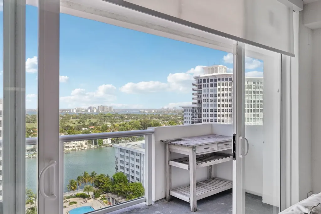 5601 Collins Avenue Miami Beach FL 33140