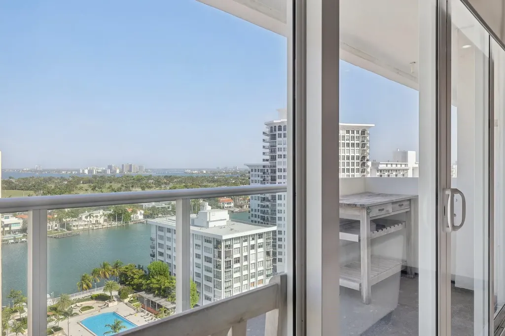 5601 Collins Avenue Miami Beach FL 33140