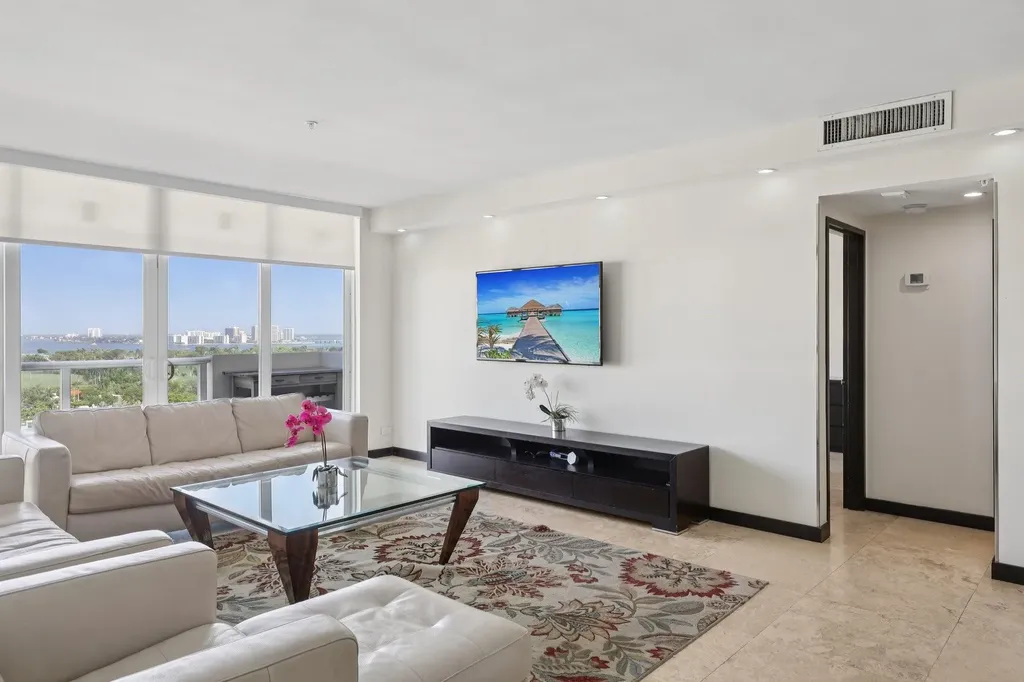 5601 Collins Avenue Miami Beach FL 33140