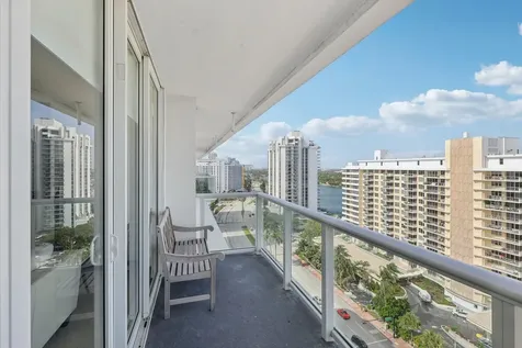 5601 Collins Avenue Miami Beach FL 33140