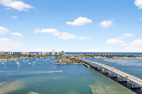 2640 Lake Shore Drive Riviera Beach FL 33404