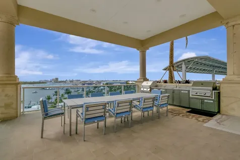 2640 Lake Shore Drive Riviera Beach FL 33404