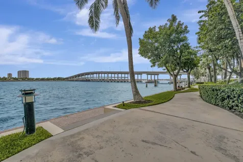 2640 Lake Shore Drive Riviera Beach FL 33404