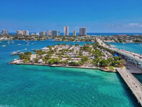 2640 Lake Shore Drive Riviera Beach FL 33404