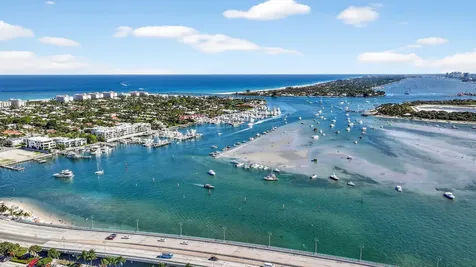 2640 Lake Shore Drive Riviera Beach FL 33404