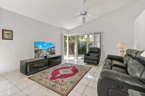 49 Admirals Court Palm Beach Gardens FL 33418