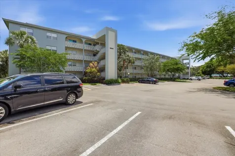 3004 Portofino Isle Coconut Creek FL 33066