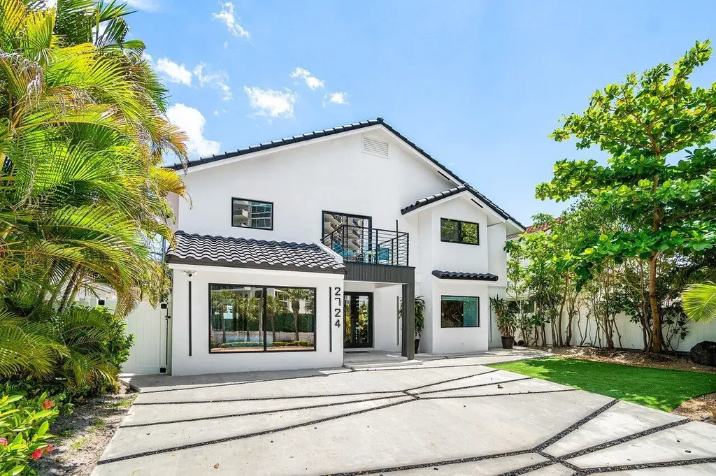 2724 N Ocean Boulevard Fort Lauderdale FL 33308