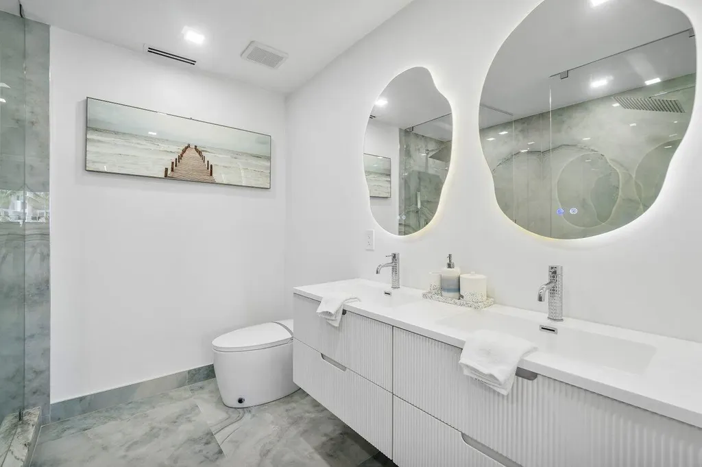 2724 N Ocean Boulevard Fort Lauderdale FL 33308