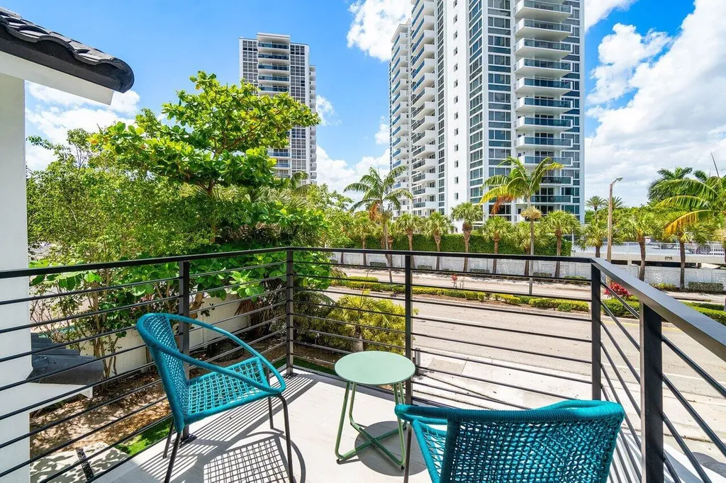 2724 N Ocean Boulevard Fort Lauderdale FL 33308