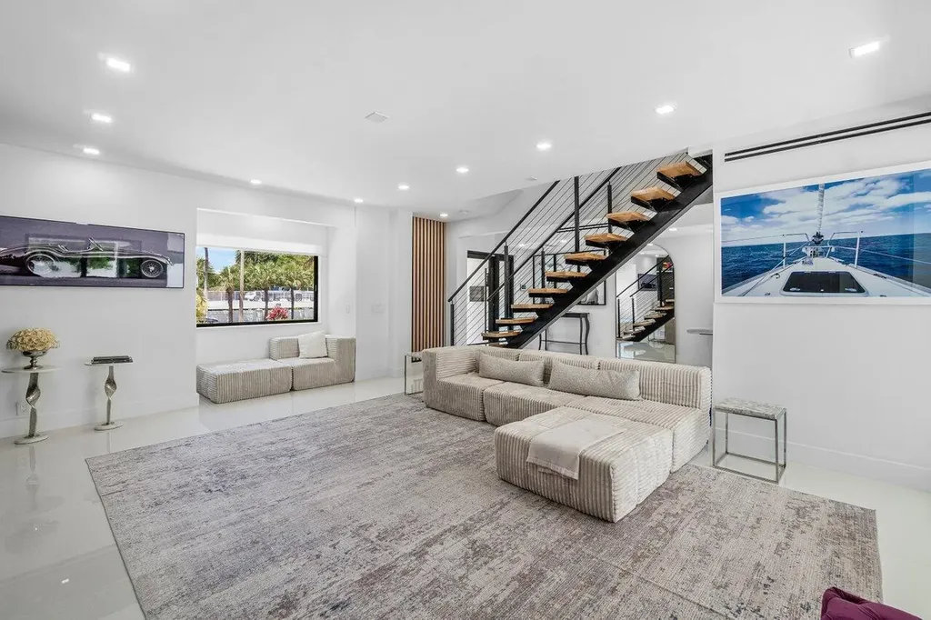 2724 N Ocean Boulevard Fort Lauderdale FL 33308