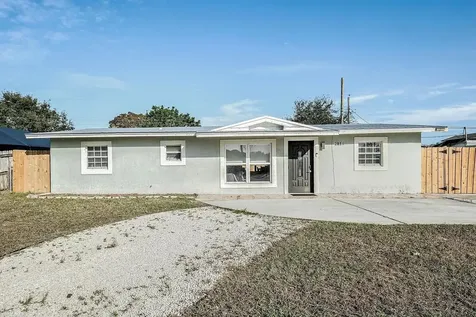 2831 NE Savannah Road Jensen Beach FL 34957