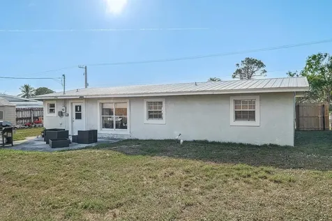 2831 NE Savannah Road Jensen Beach FL 34957