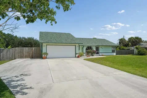 902 Egret Avenue Fort Pierce FL 34982