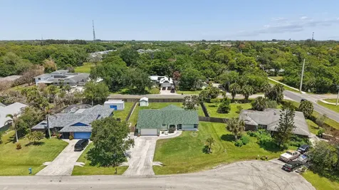 902 Egret Avenue Fort Pierce FL 34982