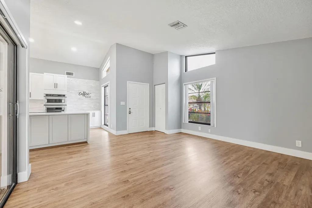 21356 Summertrace Circle Boca Raton FL 33428