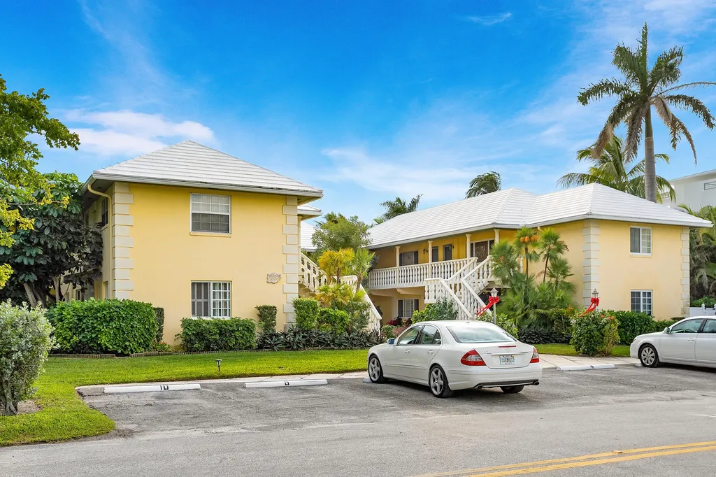 1030 Langer Way Delray Beach FL 33483