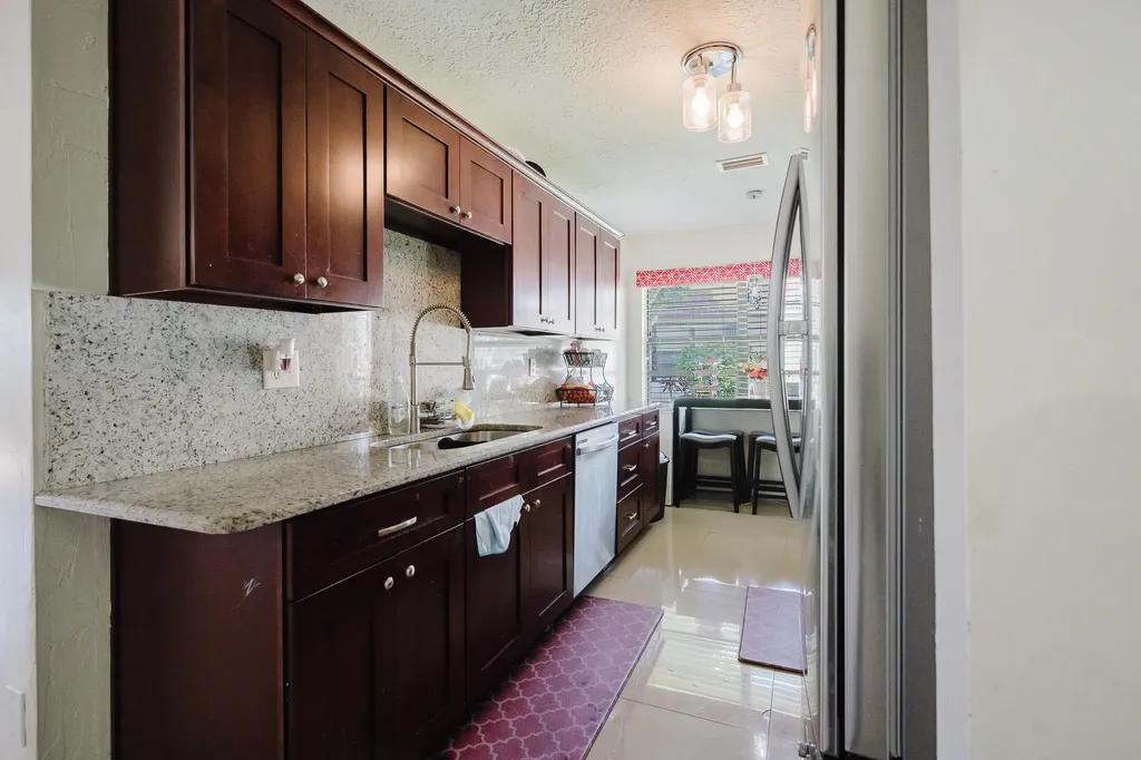 5402 Bonky Court West Palm Beach FL 33415
