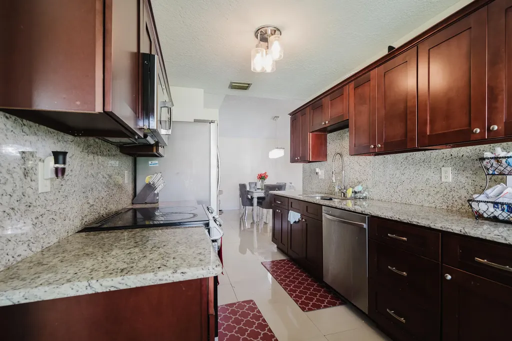 5402 Bonky Court West Palm Beach FL 33415