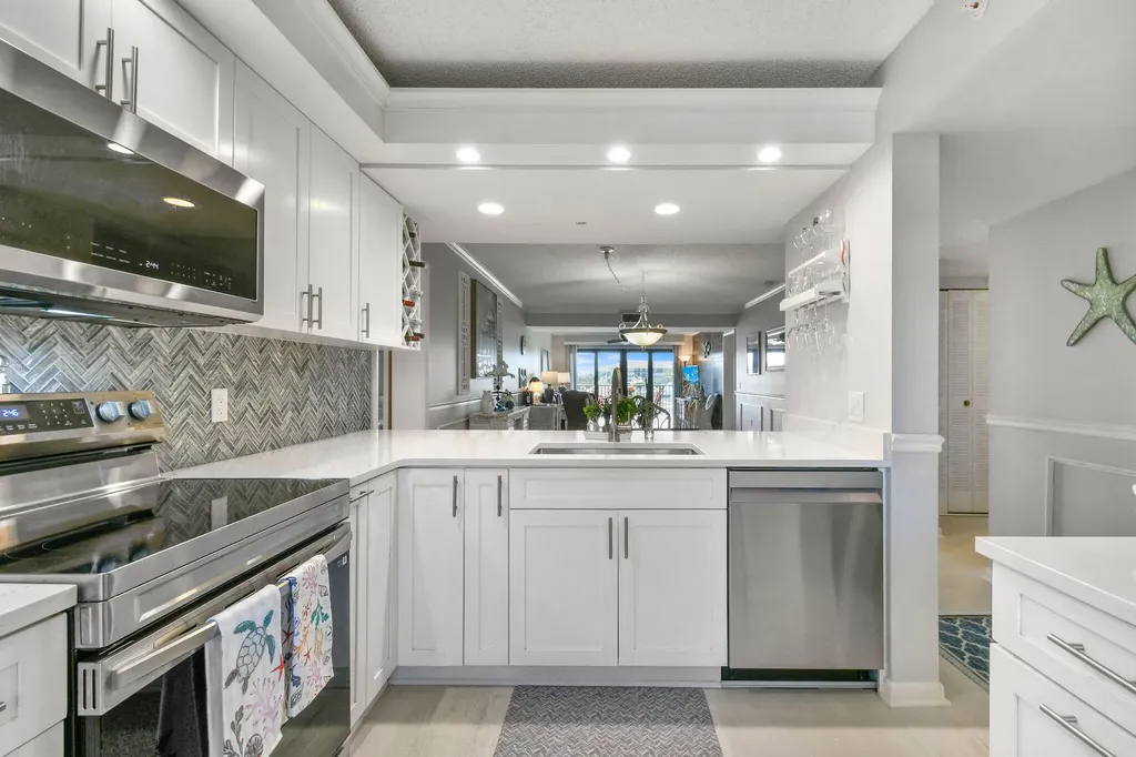 601 Seafarer Circle Jupiter FL 33477