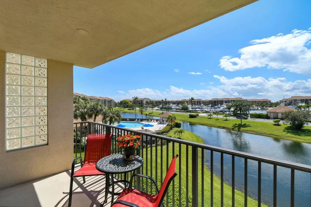 601 Seafarer Circle Jupiter FL 33477