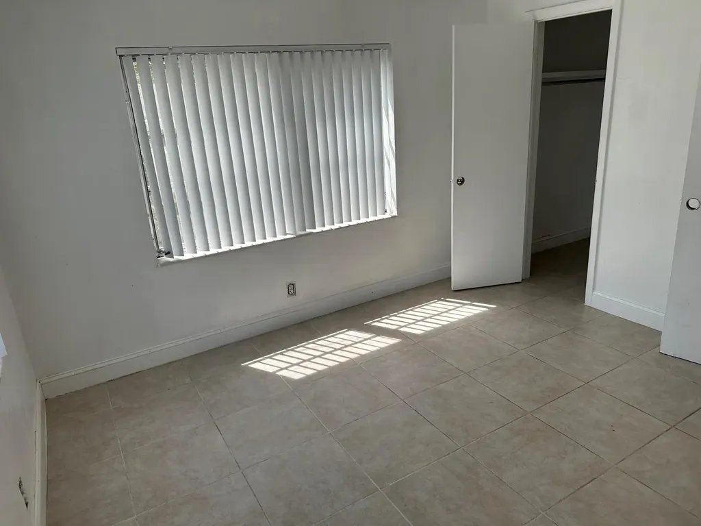 330 NW 20th Street Boca Raton FL 33431