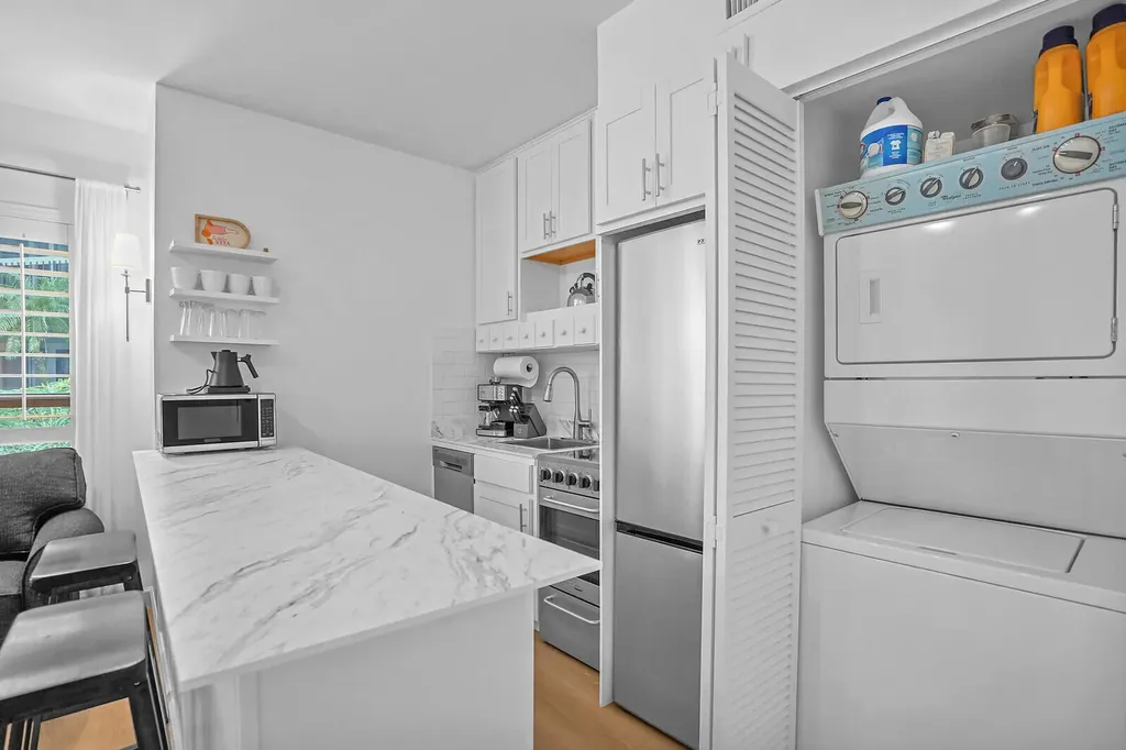 11863 Wimbledon Circle Wellington FL 33414