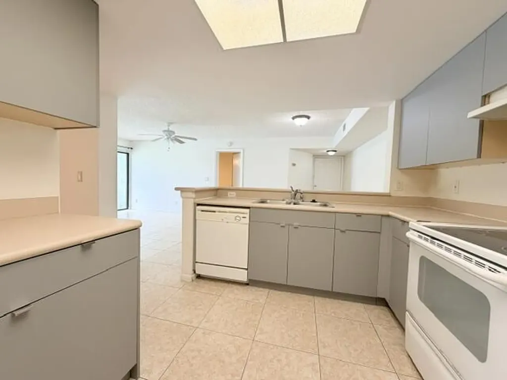 9088 W Atlantic Boulevard Coral Springs FL 33071