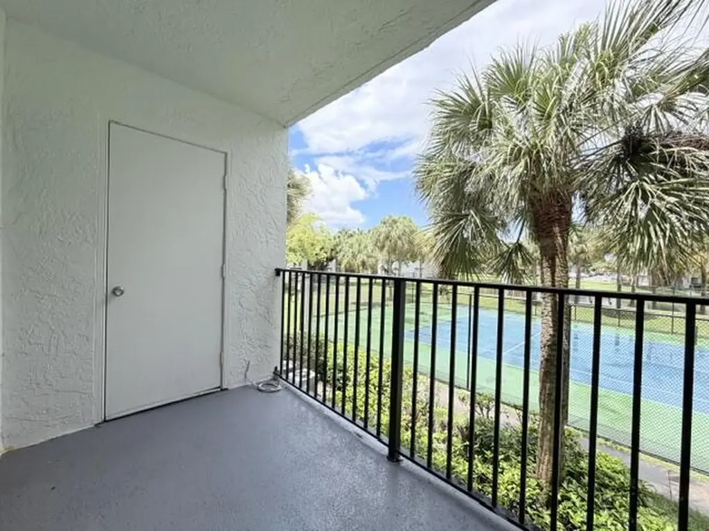 9088 W Atlantic Boulevard Coral Springs FL 33071