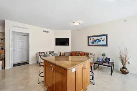 1755 E Hallandale Beach Boulevard Hallandale Beach FL 33009