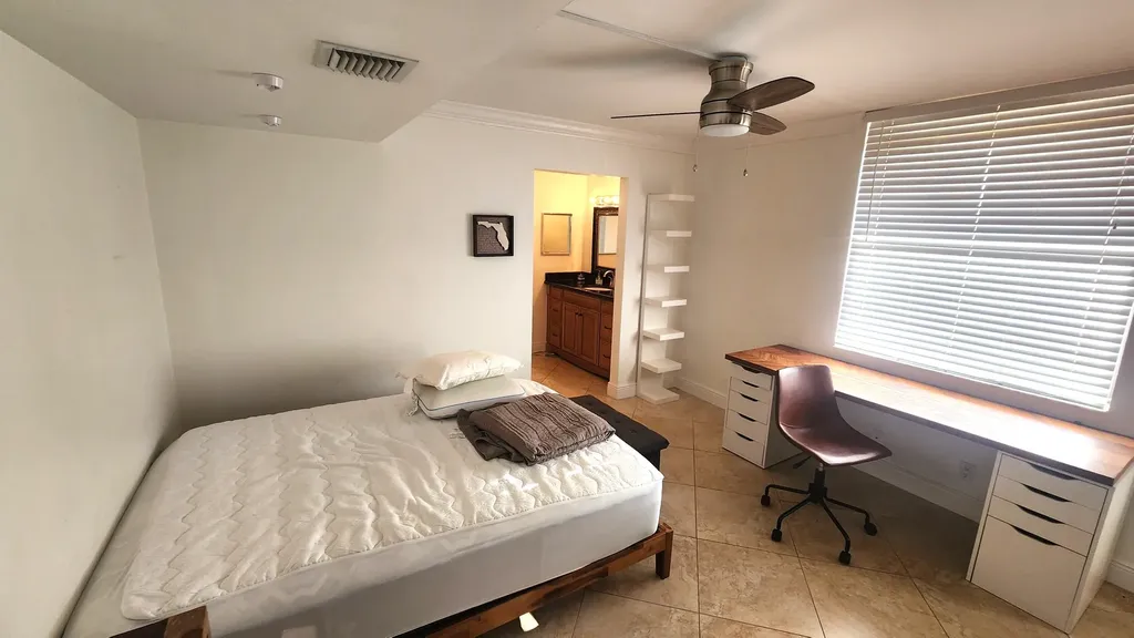 450 Egret Circle Delray Beach FL 33444