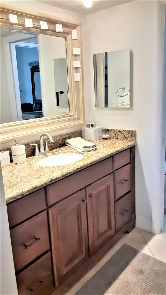 450 Egret Circle Delray Beach FL 33444