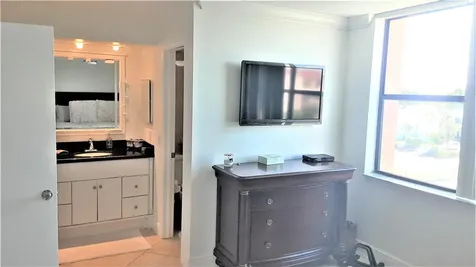 450 Egret Circle Delray Beach FL 33444
