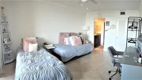 450 Egret Circle Delray Beach FL 33444
