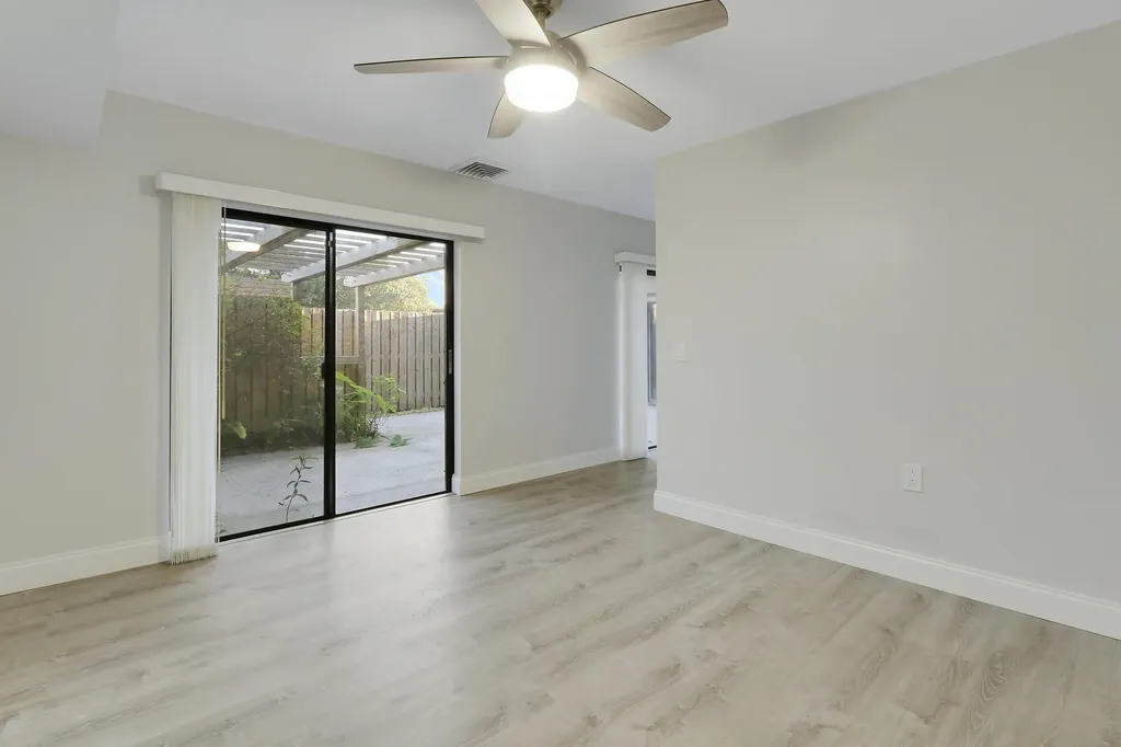 2316 23rd Lane Palm Beach Gardens FL 33418