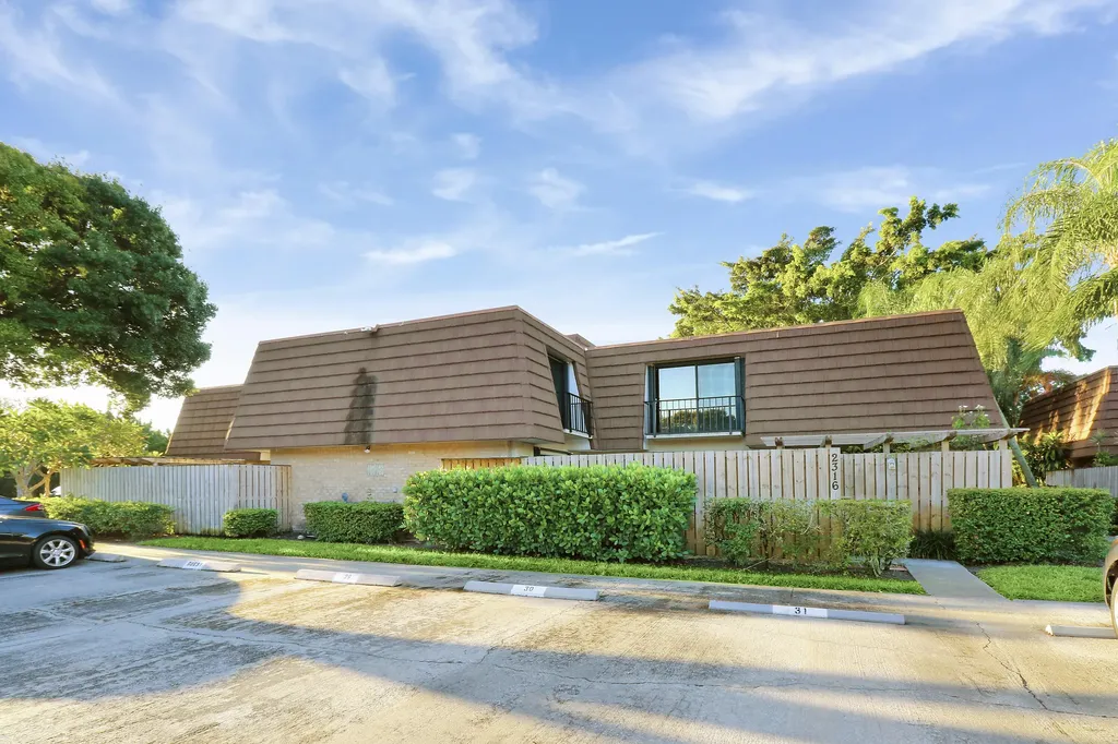 2316 23rd Lane Palm Beach Gardens FL 33418